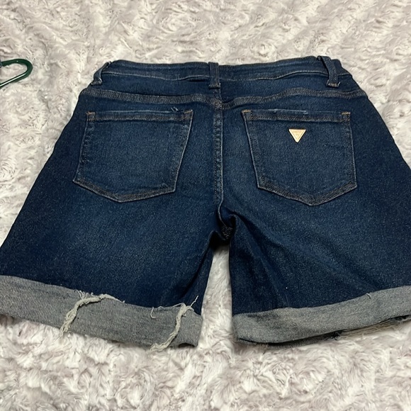 Guess shorts - Picture 2 of 4